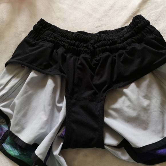 Lululemon Drop It Low ShortRio Nights Multi / Black Size 4 - Picture 12 of 17
